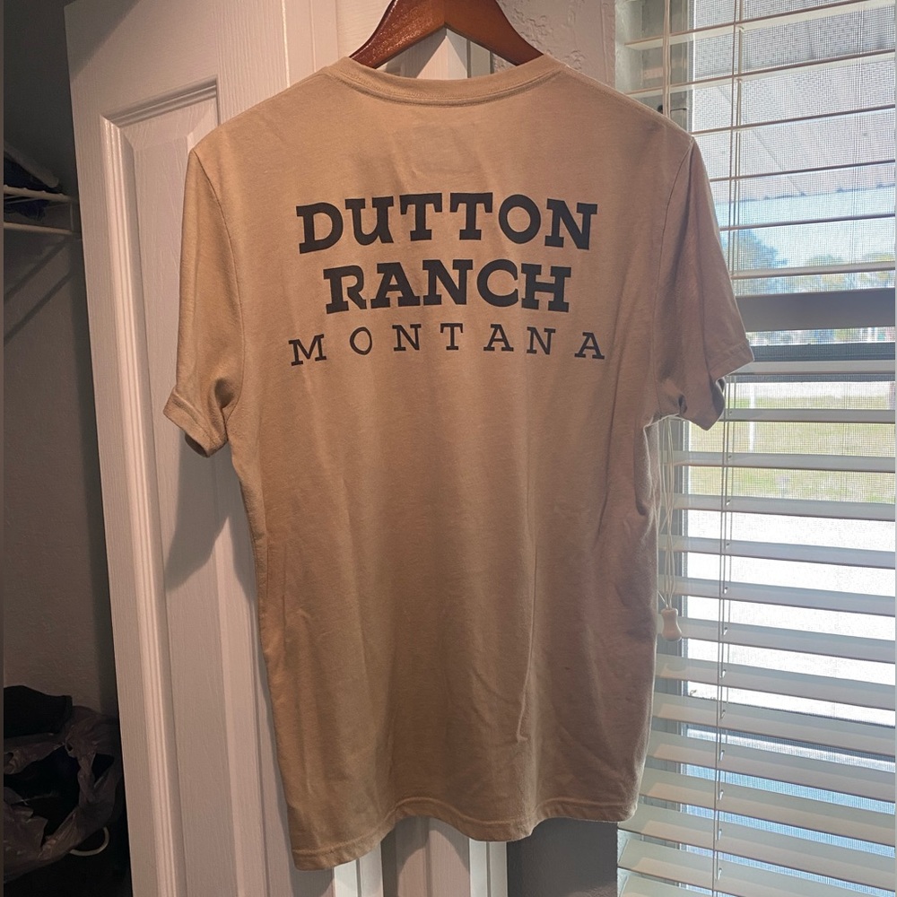 WRANGLER x YELLOWSTONE TEE SIZE SMALL